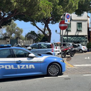 Sanremo: uomo di 75 anni trovato senza vita in casa in via Costiglioli, intervento della Polizia