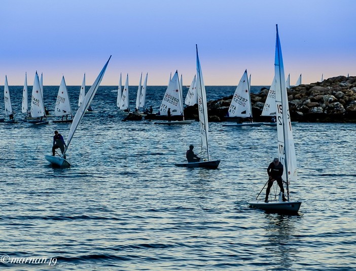 Al confine tra imperiese e savonese la prima regata in Italia 'Plastic free' (Foto e Video di Marcello Nan)