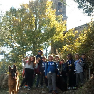 Visita nel borgo medievale di Dolceacqua per gli alunni della terza del plesso 'San Pietro' di Sanremo (Foto)