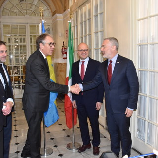 Sanremo: visita dell'Ambasciatore svedese in Comune, firmato con la Fondazione l'accordo per i fiori al Premio Nobel (Foto e Video)