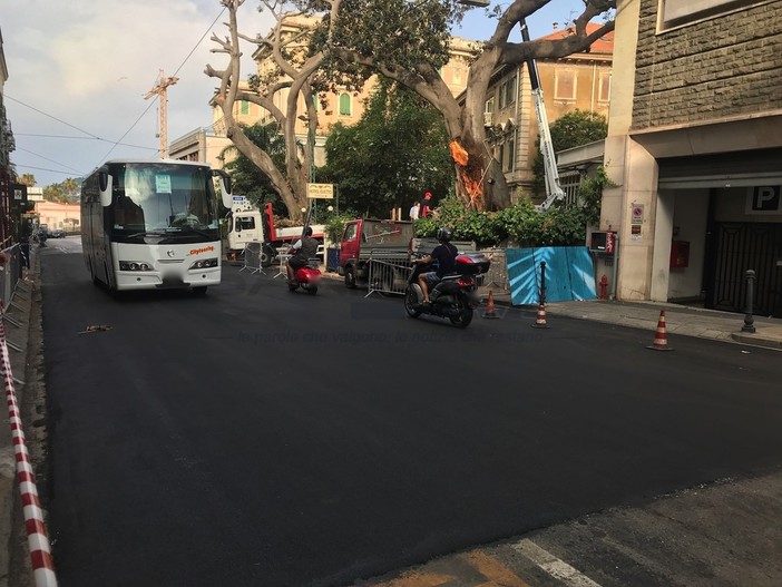 Via Roma riaperta al traffico in entrambe le direzioni