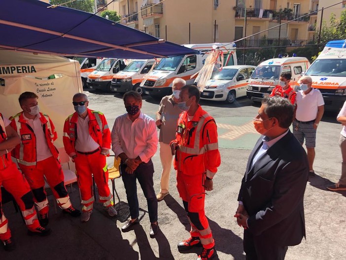 Imperia: visita di Giovanni Toti e Marco Scajola alla sede della Croce Bianca (Foto)