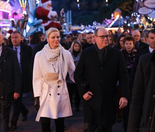 Montecarlo: anche Alberto II° e Charlene al Villaggio di Natale su Port Hercule a Monaco (Foto)