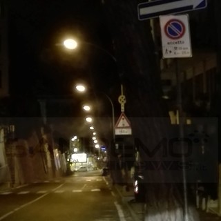 Sanremo: incongruenza di cartelli stradali in via Padre Semeria, la segnalazione di un lettore (Foto)
