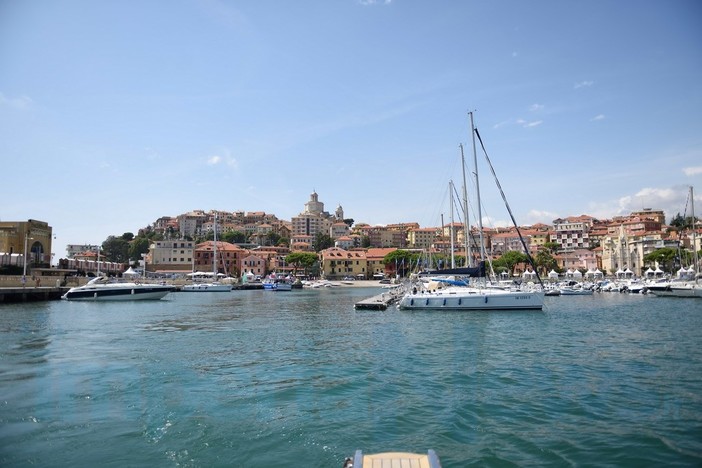 Imperia: la flotta delle 'Vele d’Epoca – Panerai Classic Yachts Challenge' impegnata nel secondo giorno di regate