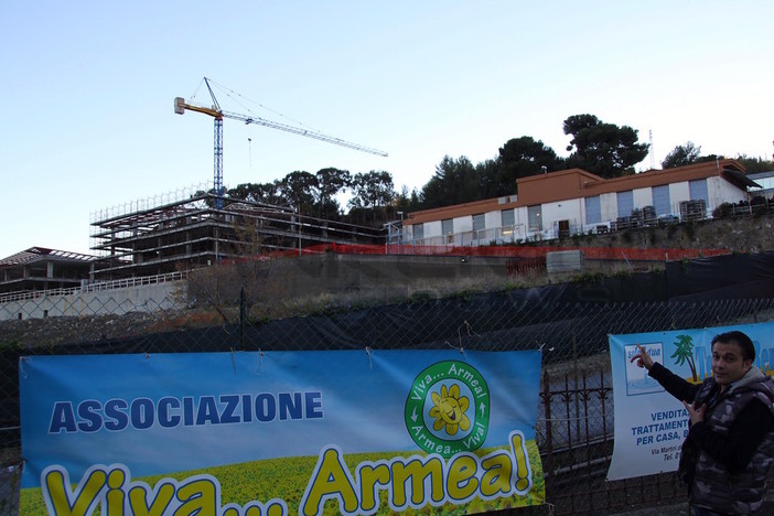 Sanremo: l’associazione ‘Viva Armea’ risponde all’Assessore regionale Rixi dopo l’allagamento: “Nostro video strumentalizzato contro l’outlet” (video)