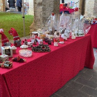 Ventimiglia, ultimo fine settimana per il 'Villaggio di Natale' nel chiostro di Sant'Agostino (Foto)