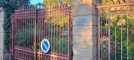 Sanremo: Villa Marie Joseph in stato di abbandono da anni, lettore &quot;Il comune obblighi i proprietari a pulirla!&quot;