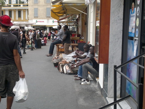 Sanremo: riunione con i commercianti sull'abusivismo &quot;La situazione è migliorata ma bisogna ancora lavorare!&quot;