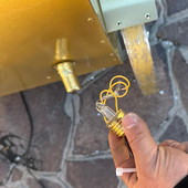 Sanremo: vandalizzato il trenino installato con le luminarie in piazza Colombo (Foto)