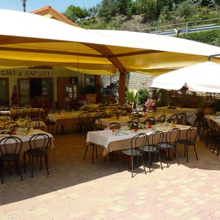 Per Ferragosto il ristorante Antichi Sapori di Terzorio propone un menù di mare e un menù di terra