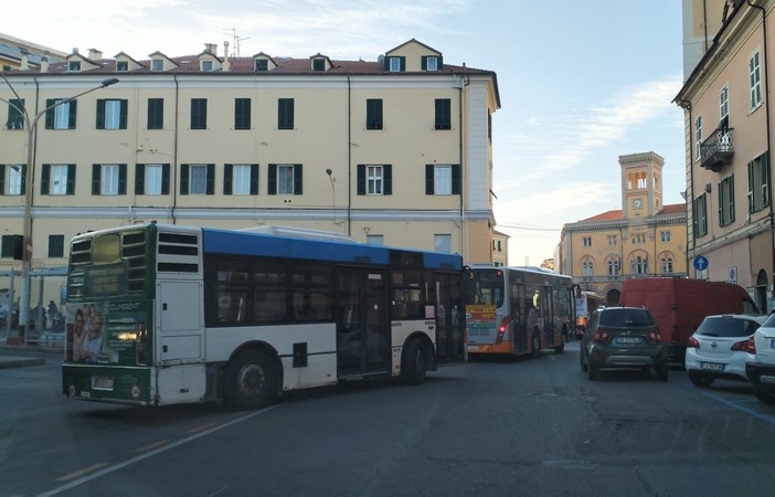 Lunedì prossimo sciopero nazionale di 24 ore: aderisce anche l'Usb, disagi per gli utenti di Riviera Trasporti