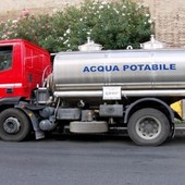 L'acqua non è potabile, a Camporosso arriva l'autobotte