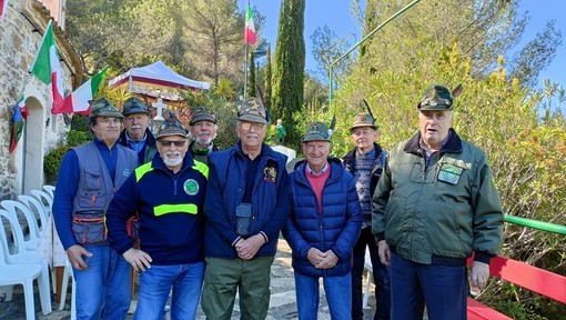 Alpini di Ventimiglia, cambio della guardia: Guido Maccario passa il testimone a Tommaso Spanò