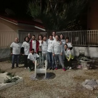 Ventimiglia: green art attack dei 'guerriglieri del verde' di Albintimilium questa notte, ghiaia e piante grasse nell'aiuola di via Tacito