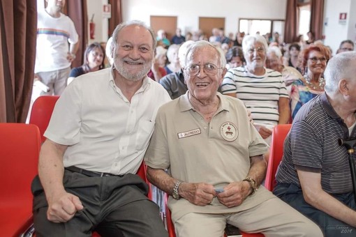 Alfredo Calvini insieme al sindaco di Ospedaletti, Daniele Cimiotti