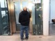 Imperia, donna rimane due ore bloccata nell’ascensore del mercato di via Cascione