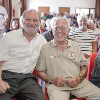 Alfredo Calvini insieme al sindaco di Ospedaletti, Daniele Cimiotti