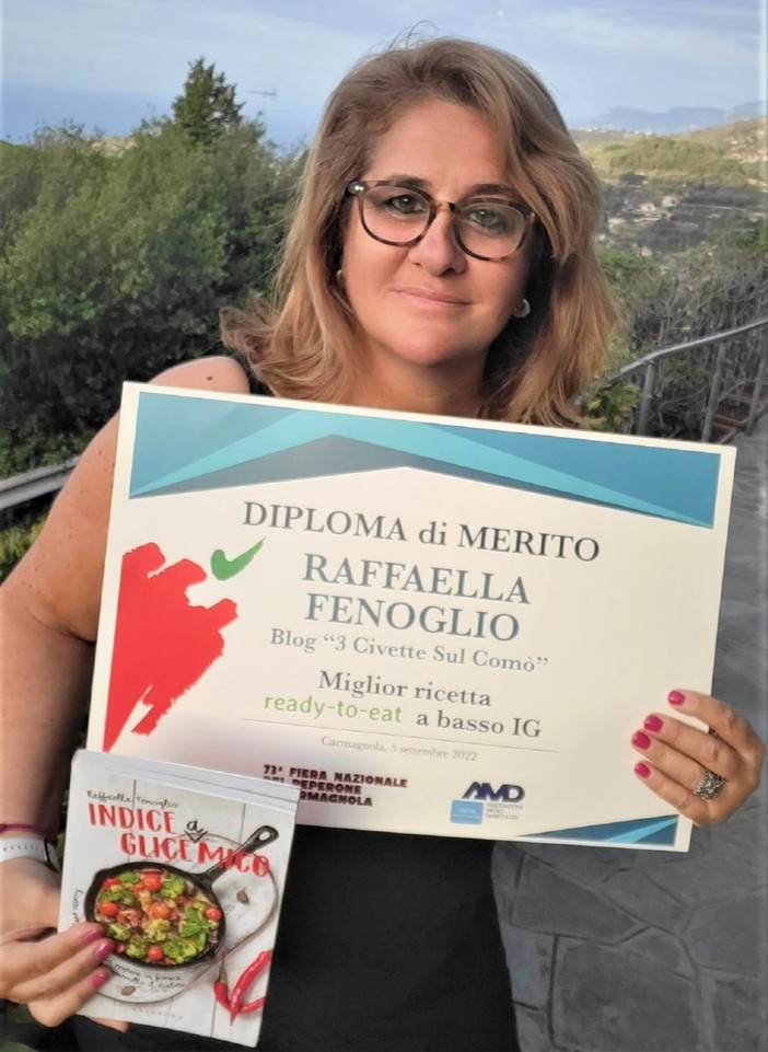 Fiera del Peperone di Carmagnola: premiata la scrittrice imperiese Raffaella Fenoglio  per i libri e le ricette a basso indice glicemico.