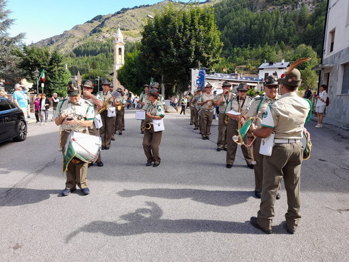 Gli Alpini di Vallecrosia, Ospedaletti, Ventimiglia e Riva Ligure al raduno di Entracque (foto)