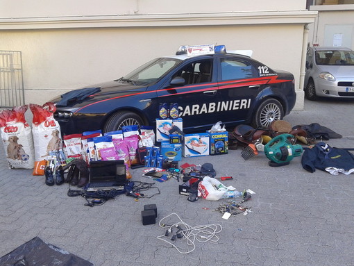 Imperia: i Carabinieri arrestano per furto un 38enne, oltre una decina i fatti a cui lo stesso è collegato