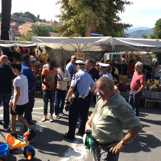 Ventimiglia: mercato presidiato da Polizia, Carabinieri, Finanza e Vigili Urbani. La prevenzione funziona