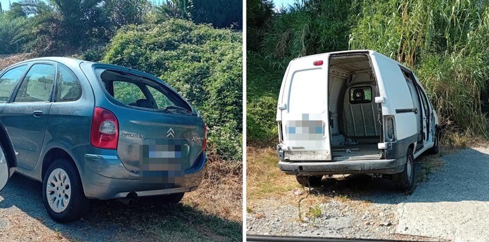 Sanremo, auto cannibalizzate davanti al Monastero del Carmelo, i residenti: &quot;Una discarica a cielo aperto&quot; (Foto)