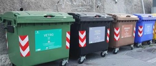 Ventimiglia, raccolta differenziata: nuova batteria di conferimento in piazza XX Settembre