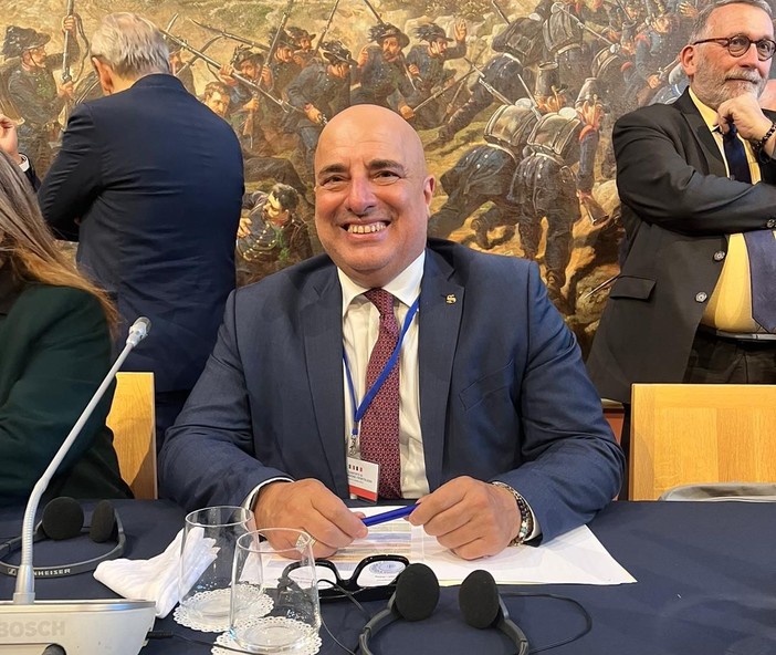 Il senatore Gianni Berrino alla prima riunione del Comitato di cooperazione frontaliera Italo-francese