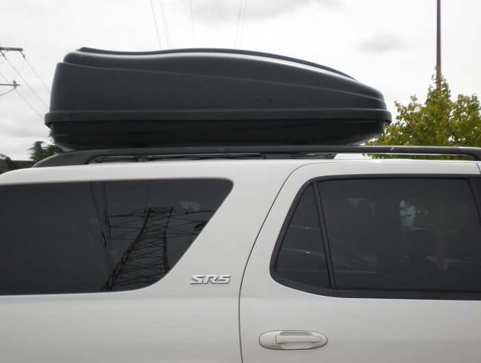Box da tetto auto per le vacanze: come scegliere il migliore per la tua partenza