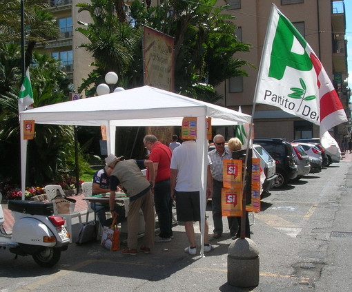Bordighera: raccolta firme a sostegno del Referendum Costituzionale, in ringraziamenti del PD alla cittadinanza