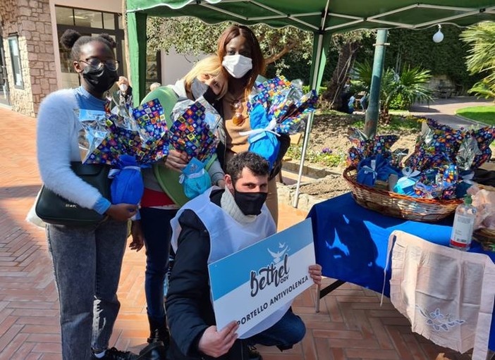 Successo per l'appuntamento con la solidarietà a Sanremo e Bordighera con l'associazione 'Bethel'