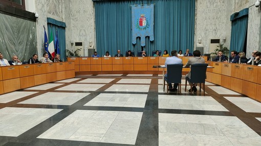 Doppia seduta di consiglio comunale a Imperia, il 7 agosto si discute la &quot;strigliata&quot; di Scajola a Bergaminelli