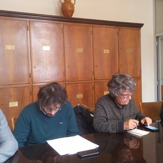 Imperia bene comune all'attacco della maggioranza sulla gestione del &quot;tesoretto&quot;. &quot;I soldi vanno destinati al porto. Pronta la mozione di sfiducia&quot;