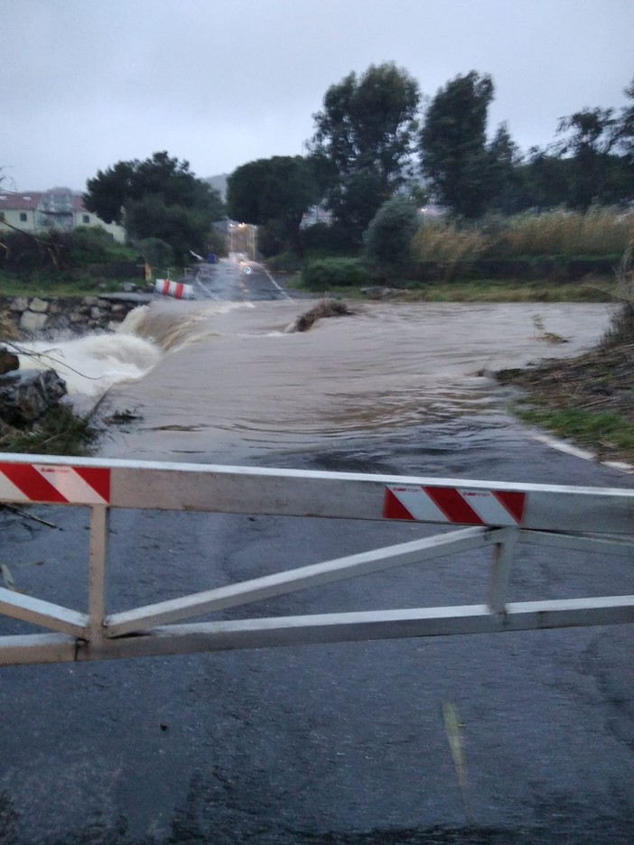 Maltempo, chiuso il guado sul torrente Steria a San Bartolomeo al Mare