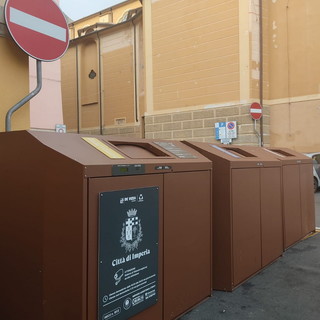 Imperia, eliminate alcune isole ecologiche in piazza Goito, Fratelli d'Italia: &quot;Segno di buon senso&quot;