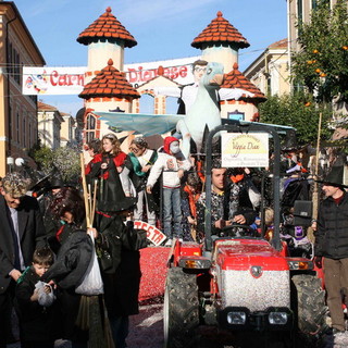 Pontedassio: fervono i preparativi per il Carnevale 2012 in programma sabato 11 febbraio