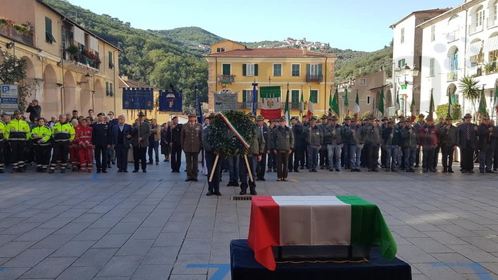 A Pontedassio i funerali dell'alpino Pietro Ramoino morto 75 anni fa in Russia (foto)