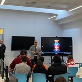Sanremo: i Carabinieri incontrano gli studenti nelle scuole per un’attività di orientamento