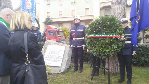 Imperia: celebrato questa mattina il giorno del ricordo per i Martiri delle Foibe (Foto)