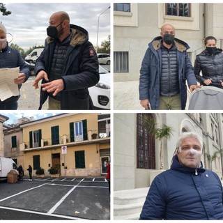 Imperia: sit-in di Mohamed in Comune &quot;Chiedo buonsenso. Voglio solo lavorare e mantenere la mia famiglia con dignità&quot; (foto e video)