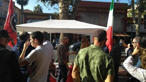 Ventimiglia: prognosi di otto giorni per il militante di CasaPound aggredito ieri da un No Border francese al gazebo