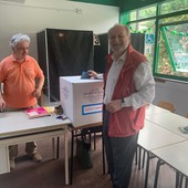 Elezioni, Daniele Cimiotti vota ad Ospedaletti: urne aperte fino alle 23