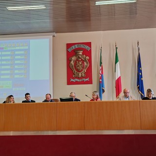 Ventimiglia: lunedì prossimo torna a riunirsi il Consiglio comunale, l'ordine del giorno in discussione