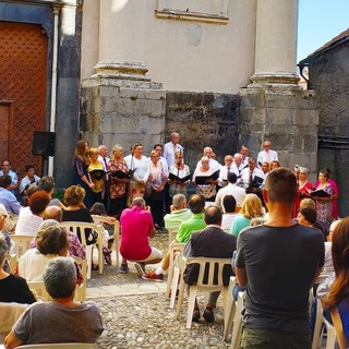 Triora nella Festa dell'Assunta rende omaggio alle vittime di Genova