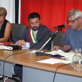 Vallecrosia: il Consiglio comunale approva il nuovo regolamento dehor, Biasi “L’obiettivo è aumentare la produttività economica delle attività commerciali”