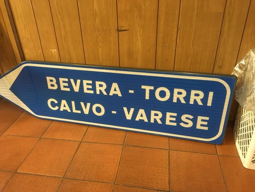 Ventimiglia: ‘Varase’ diventa ‘Varese’, rimosso dalla Polizia Locale il cartello della discordia