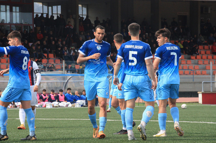 Calcio, Serie D. E' il giorno della finale playoff, Sanremese e Vado all'atto finale