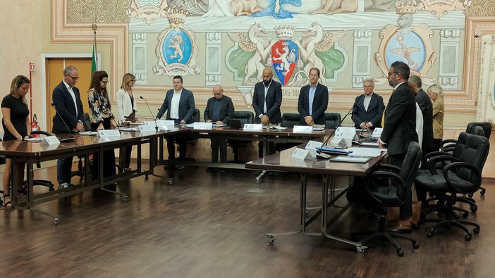 Diano Marina, il consiglio comunale respinge la mozione per l’acqua pubblica delle opposizioni. Za Garibaldi: “Risorsa di tutti, stiamo parlando della gestione”