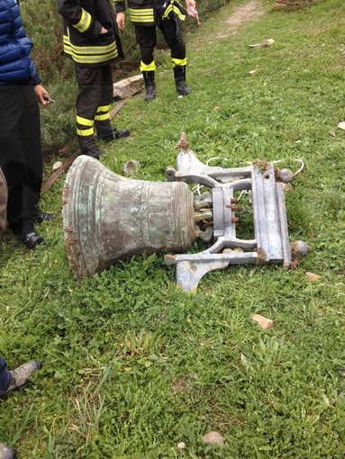 Costarainera: un fulmine provoca la caduta della campana della Chiesa di Sant'Antonio Abate